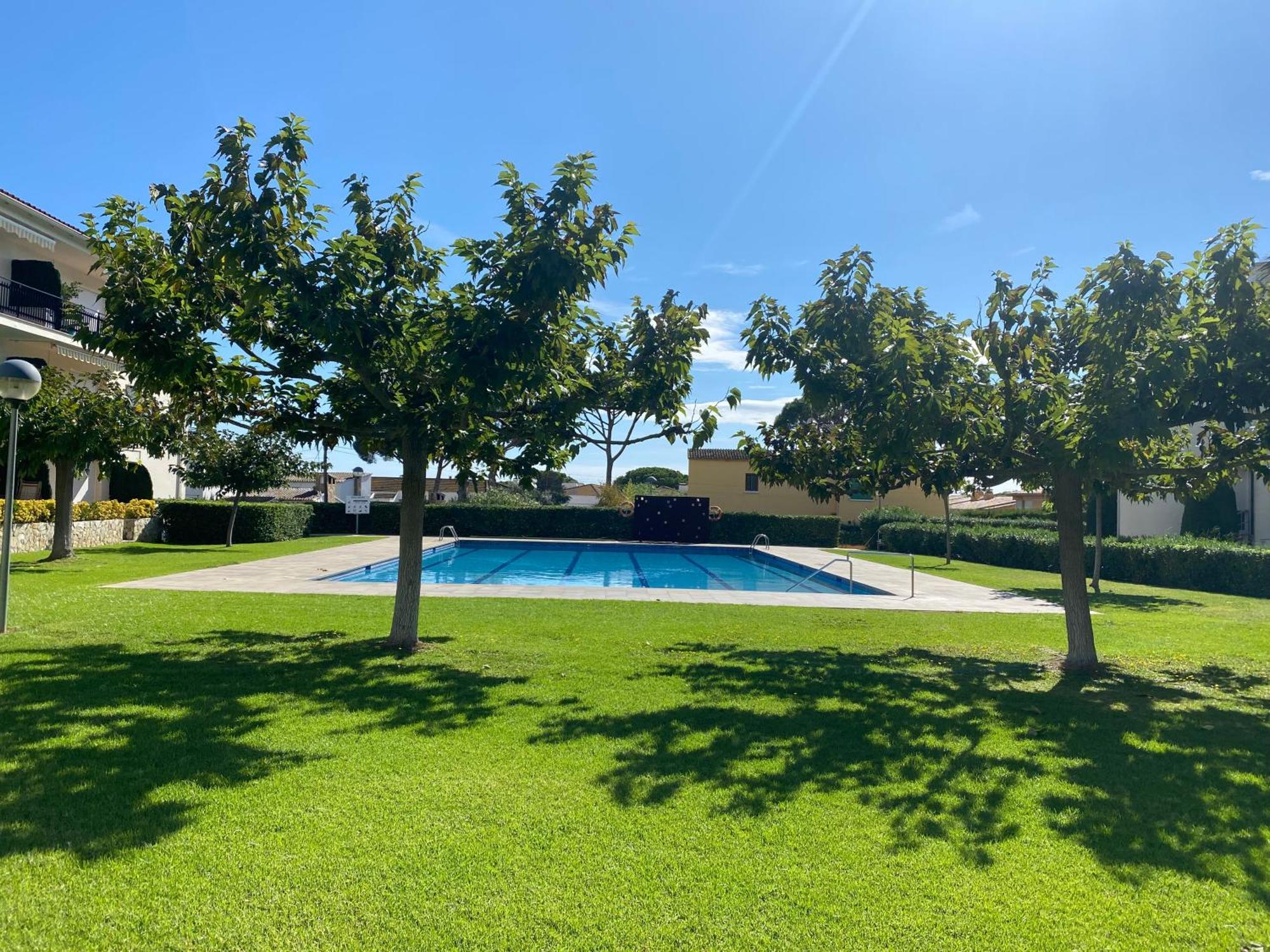 Apartament Amb Piscina I Aparcament - Baixos Amb Jardinet Calella De Palafrugell Eksteriør billede